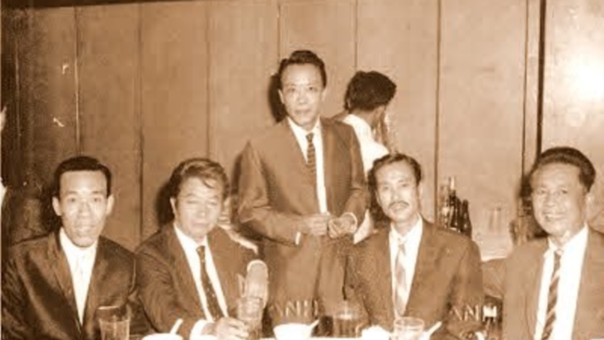 Họa sĩ Tạ Tỵ đã để lại tiếng vang lớn trong lịch sử nghệ thuật Việt Nam. Thưởng thức những tác phẩm của ông trên ảnh liên quan để cảm nhận sự tài hoa của ông.