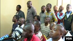 FILE - Cameroon workers attend a meeting to declare strike in Matomb, Cameroon, Nov. 4, 2016. (M. Kindzeka/VOA)