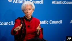 la directora gerente del FMI, Christine Lagarde asegura que el crecimiento económico es demasiado lento y desigual.
