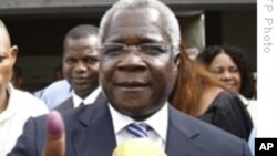 Afonso Dhlakama depois de votar nas eleições de 28 de Outubro de 2009