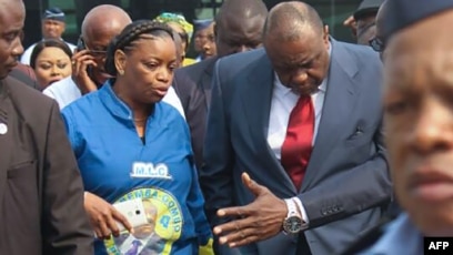 L'ancien vice-président congolais Jean-Pierre Bemba, après son atterrissage à l’aéroport international de N’Djili, à Kinshasa, 1 août 2018.