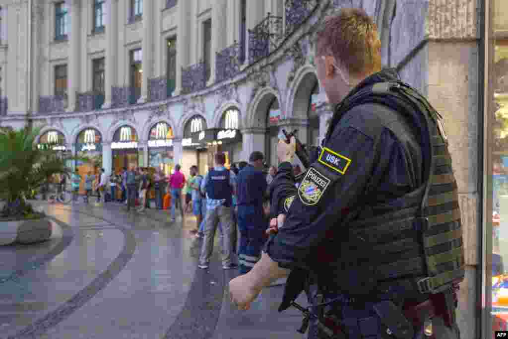 Police secures the area near Stachus square in Munich on July 22, 2016 following shooting rampage.