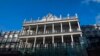 Palais Coburg, tempat berlangsungnya pembicaraan nuklir tertutup di Wina, Austria, 17 Desember 2021. (AP Photo/Michael Gruber)