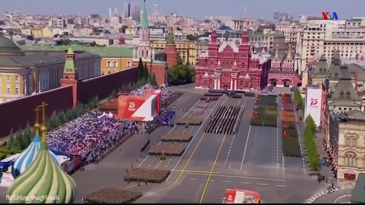 В москве где находится победа. 9 Мая 2021 парад мавзолей. Мавзолей Ленина парад 2020. Трибуны мавзолея на красной площади. Трибуна на красной площади на 9 мая.