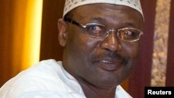 Shugaban INEC Mahmud Yakubu