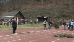 Чемпіонат зі жбурляння ялинок