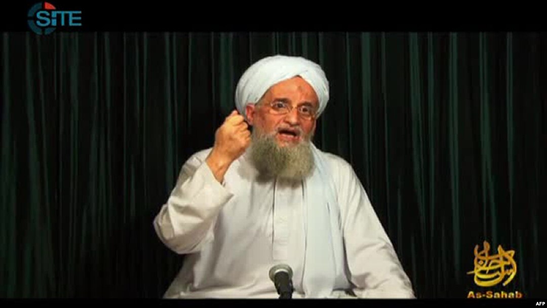 Ảnh tư liệu - Thủ lĩnh Al-Qaida Ayman al-Zawahiri phát biểu trong một đoạn video tại địa điểm bí mật.