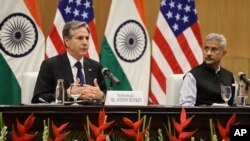 토니 블링컨 미국 국무장관과 수부라함 자이산카르 인도 외교장관이 28일 뉴델리에서 기자회견을 했다. 