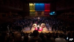 미국 미네소타주 미니애타주 미니애폴리스에서 흑인 남성 조지 플로이드 살인 혐의로 경찰관 데릭 쇼빈이 재판을 받고 있는 가운데 인권 운동가 제시 잭슨 목사가 공정한 재판을 요구하고 있다. 