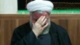 همزمان با مراسم عزاداری محرم در ایران، حسن روحانی در حال عزاداری برای امام سوم شیعیان در مراسمی در نهاد ریاست جمهوری ایران است.<br />
عکس: برنا قاسمی، ایسنا