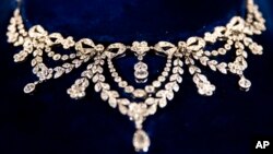 A garland necklace made of platinum and diamonds on display in The Boudoir during the grand opening of the DIVA diamond and silver museum in Antwerp, Belgium on Friday, May 4, 2018.