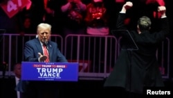 Le président Donald Trump lors d'un meeting à Washington