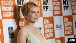 Marilyn Monroe Bu Kez Bir İlk Aşk Olarak Beyaz Perdede