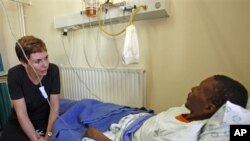 Penyakit usus yang diakibatkan bakteri Salmonella Typhimurium mudah menyerang orang yang kekebalan tubuhnya lemah, seperti penderita HIV (foto: Dok).