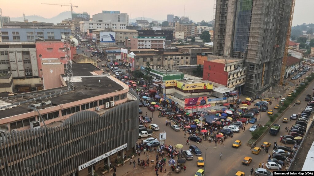 Vue sur Yaoundé, au Cameroun, le 21 juin 2018. (VOA/Emmanuel Jules Ntap)