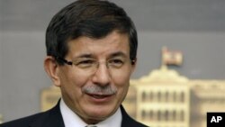 တူရကီနိုင်ငံခြားရေးဝန်ကြီး Ahmet Davutoglu