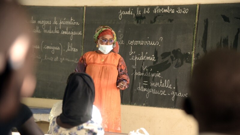 Rentrée scolaire au Sénégal: déficit de 45.000 enseignants