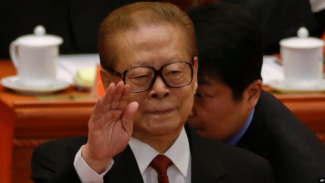 Pengadilan Spanyol hari Senin (18/11) mengeluarkan surat penangkapan terhadap mantan Presiden China Jiang Zemin (foto: dok). 