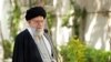 El líder supremo de Irán, ayatolá Alí Jamenei, habla durante una ceremonia en Teherán el 6 de marzo de 2023.