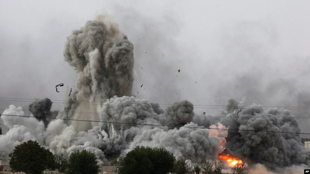 AQSh havo kuchlari Suriyaning Turkiya chegarasi yaqinidagi Kobani shahri atrofidagi jihodchilarni o'qqa tutmoqda