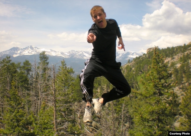 Floating in air: Visiting Rocky Mountain National Park as part of a "Mission and Retreat" trip with the Methodist Wesley Foundation student ministry Mikah Meyer was part of at the University of Memphis - May 2009.