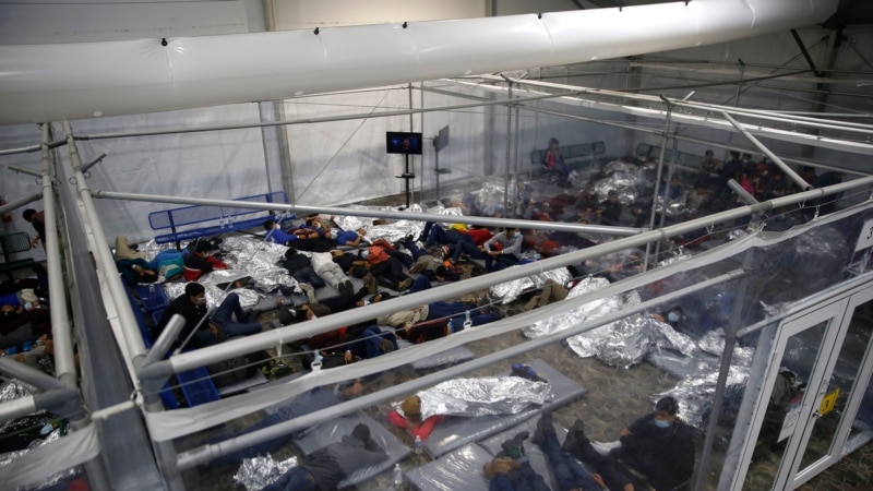 AS Izinkan Tahanan Migran di Bawah Umur Telepon Orang Tua Lebih Lama  