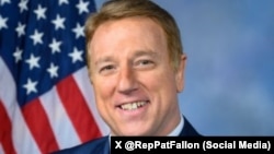 قانون‌گذار جمهوری‌خواه آمریکایی، پت فالون