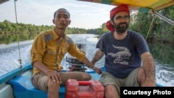 Alex Gonzalez Davidson (right), director of Mother Nature, an environmental NGO in Cambodia. (Courtesy of Alex Gonzalez Davidson)