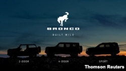Modelos de la camioneta utilitaria Ford Bronco 2021 con el logo, en una imagen computarizada del 2 de julio de 2020.