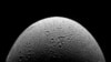 Pesawat Antariksa NASA Deteksi Air di Bulan Planet Saturnus