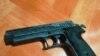 Amapholisa Adinga Izigebengu Ezibambe Inkunzi Imota Ethwala Imali