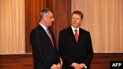 Kosovski premijer Hašim Tači i novi specijalni predstavnik EU na Kosovu Samjuel Žbogar