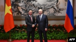 出席一带一路论坛的俄罗斯总统弗拉基米尔·普京与越南国家主席武文赏2023年10月18日在北京会面。（俄罗斯官方媒体）