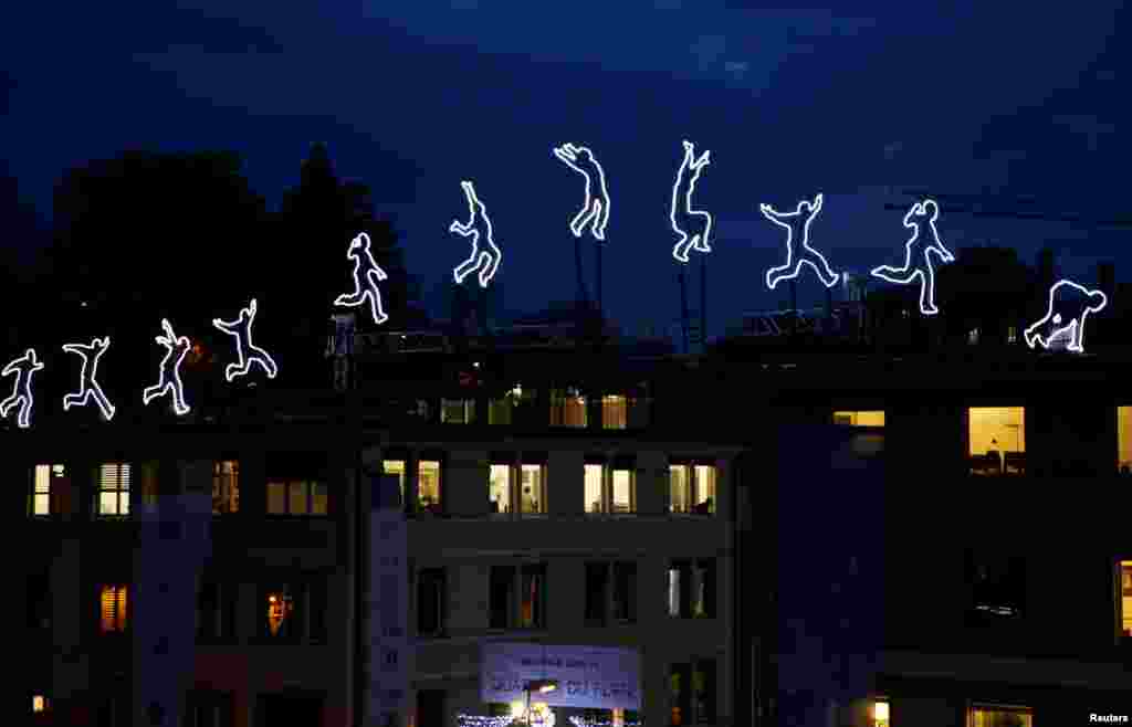 اینستالیشن نور در آغاز فستیوال نور در لوزان سوئیس.&nbsp;