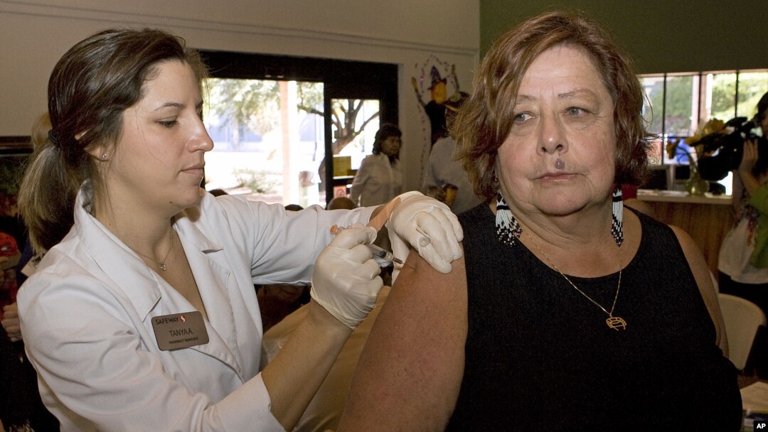 Suntikan vaksin flu (flu shot) di Amerika mempunyai tingkat efektivitas sekitar 70 persen dalam mencegah penyakit flu (foto: dok).
