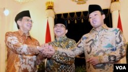 Ketua Komisi Aparatur Sipil Negara Sofian Effendi (kiri), Kepala BKPM Franky Sibarani, dan Kepala BNP2TKI Nusron Wahid usai dilantik oleh Presiden Jokowi di Istana Negara. (Foto: dok.)