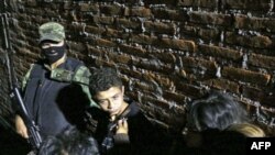 Bandat kriminale kthejnë pjesë të Meksikës në zonë lufte