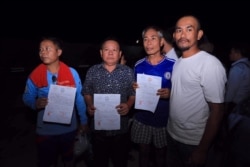 Four former CNRP officials are released from Prey Sar prison in Phnom Penh at 7:00pm on Friday, November 15, 2019. (Courtesy of Ma Chettra)