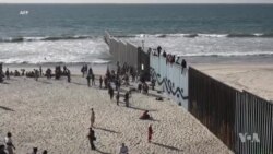 La caravane de migrants à la frontière avec les États-Unis (vidéo)