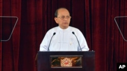 Presiden Burma Thein Sein mengimbau negara-negara donor internasional untuk membantu pembangunan ekonomi dan memperbaiki standar hidup masyarakat di negaranya, Sabtu, 19 Januari 2013 (Foto: dok).