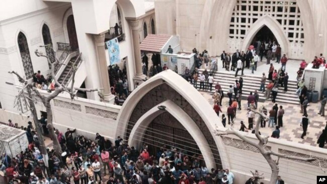 En images : attentats terroristes en Egypte