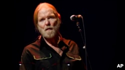 Greg Allman toca durante el Festival Eric Clapton' Crossroads Guitar 2013 en el Madison Square Garden. 