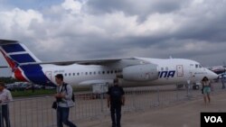 安东诺夫设计局为古巴生产的安-148/158客机。安-178军用运输机在安-148基础上开发研制。2013年8月莫斯科航展。（美国之音白桦拍摄）