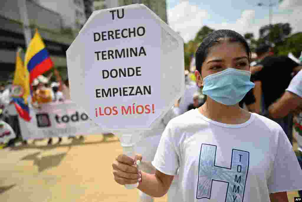 Las manifestaciones han continuado frente a una violenta represi&#243;n policial que ha provocado la condena internacional.