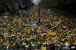 Demonstrators take part in a protest calling for the impeachment of Supreme Court Minister Alexandre de Moraes, who recently imposed a nationwide block on Elon Musk’s social media platform X, in Sao Paulo, Saturday, Sept. 7, 2024