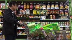 媒体观察：贸易战开打，中媒：川普怂了