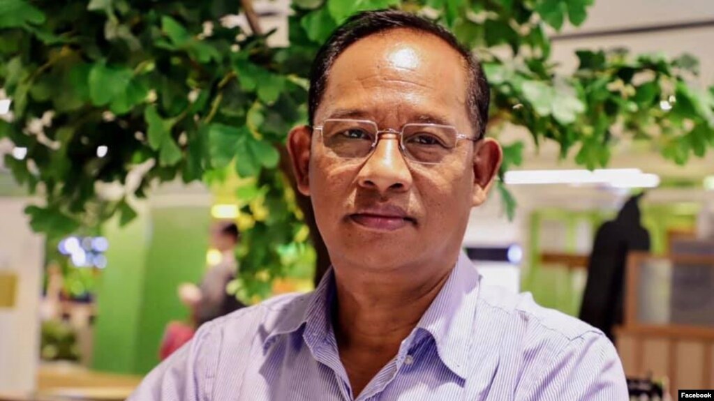 លោក ម៉ោញ សារ៉ាត់ ប្រធាន​ក្រុមការងារ​គណបក្ស​សង្គ្រោះ​ជាតិ​ប្រចាំខេត្ត​ឧត្តរមានជ័យ។ (Facebook/Mounh Sarath(ម៉ោញ សារ៉ាត់)) 