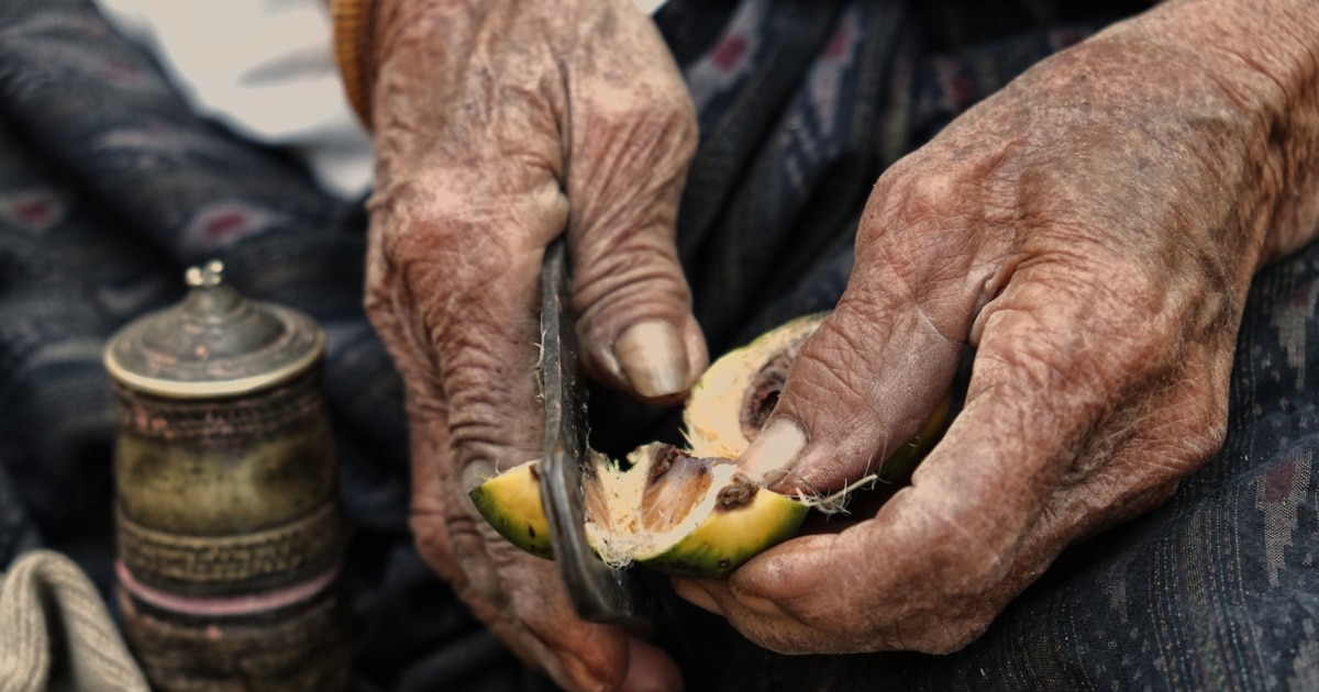 Myanmar's Betel Chewers Swallowing Hard at High Prices