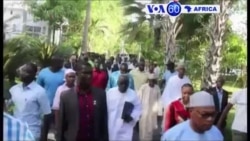 Manchetes Africanas 14 Dezembro 2016: Jammeh continua a bater o pé na Gâmbia