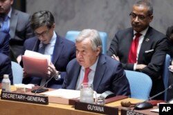 Sekretaris Jenderal Perserikatan Bangsa-Bangsa Antonio Guterres berpidato pada pertemuan Dewan Keamanan tentang pemeliharaan perdamaian dan keamanan Ukraina, Jumat, 23 Februari 2024, di markas besar PBB. (Foto: AP)